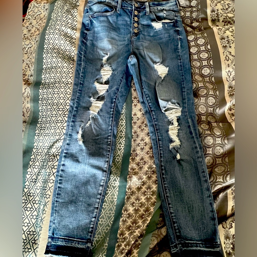 Skinny Ripped Jean